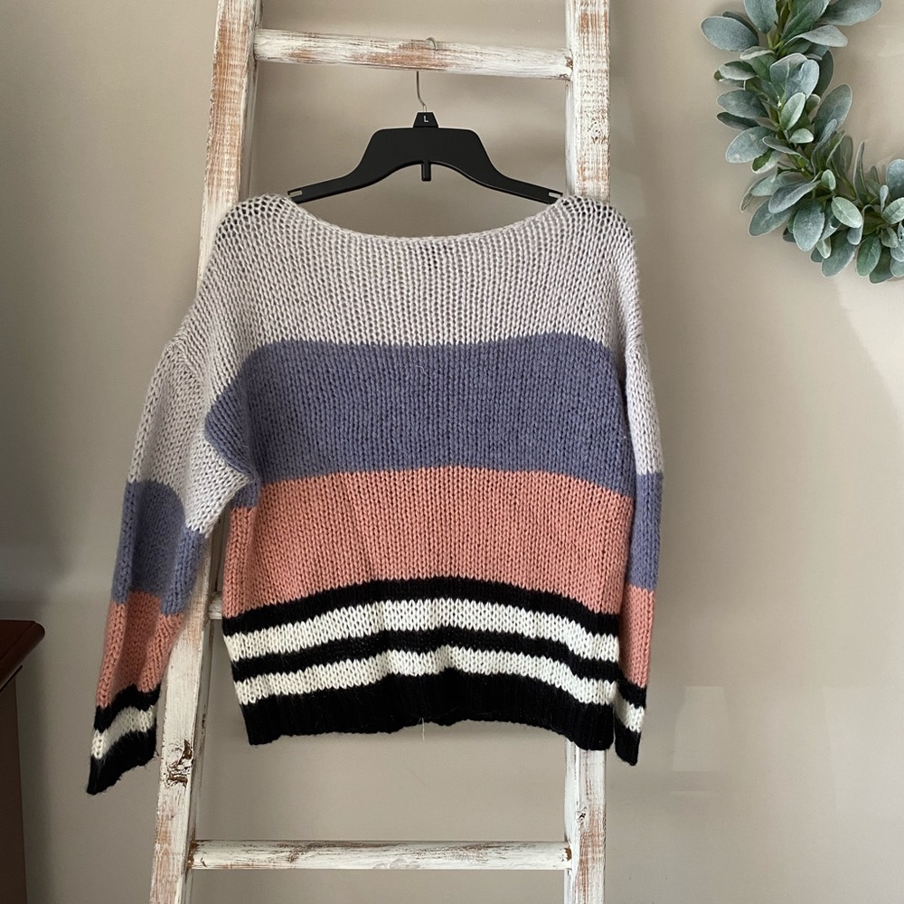 ✨Lucky Brand✨ Sweater - Picture 3 of 4